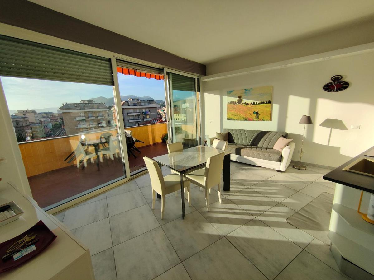 Elenaesimone Appartement Lavagna Buitenkant foto