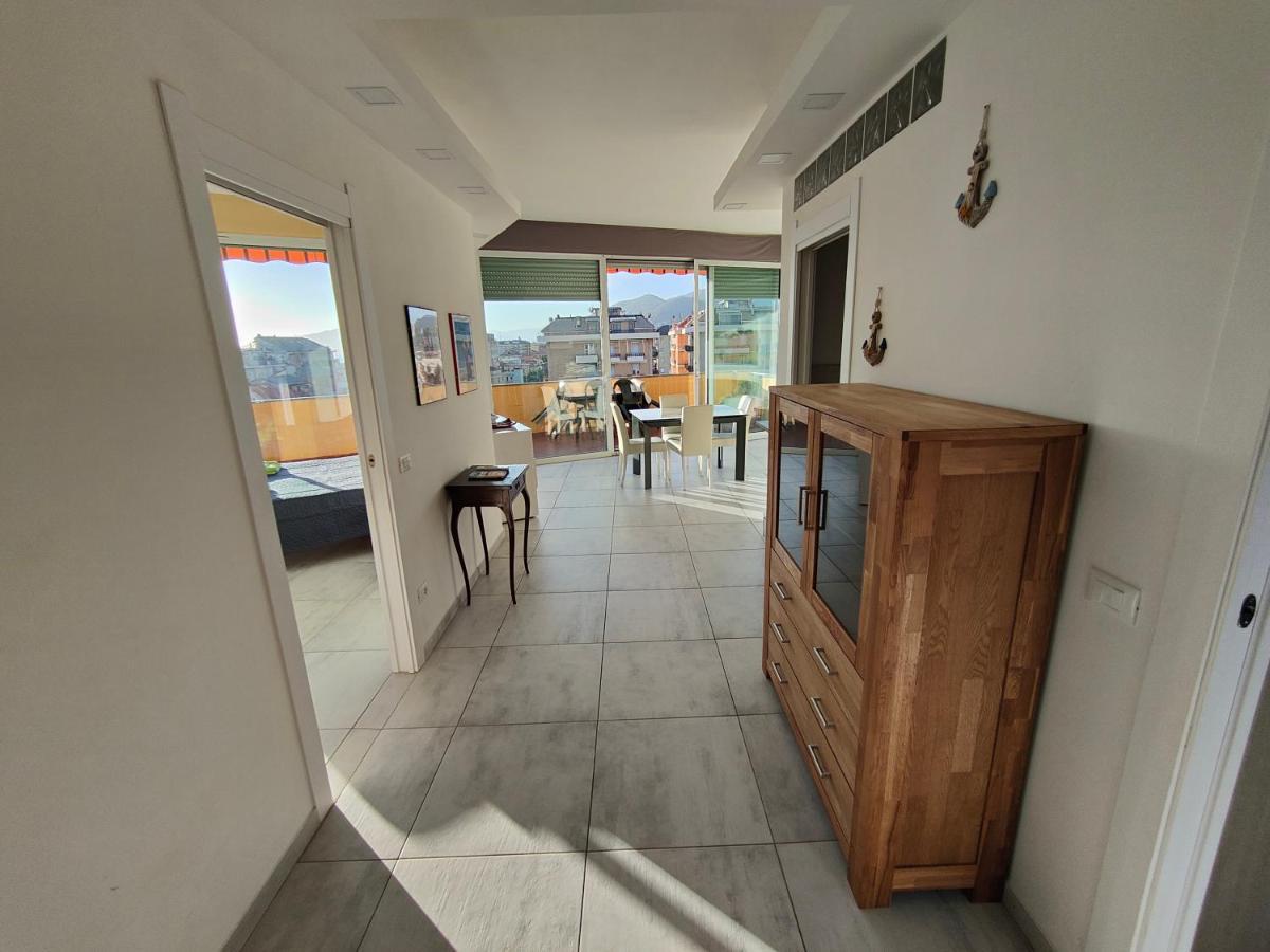 Elenaesimone Appartement Lavagna Buitenkant foto